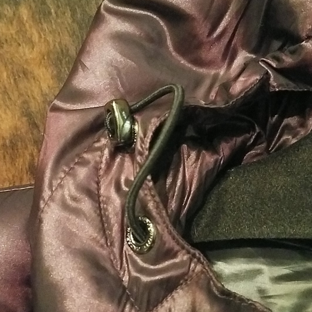 SOLD! Sleek Down Puffer Jacket in Aubergine - Picture 4 of 6